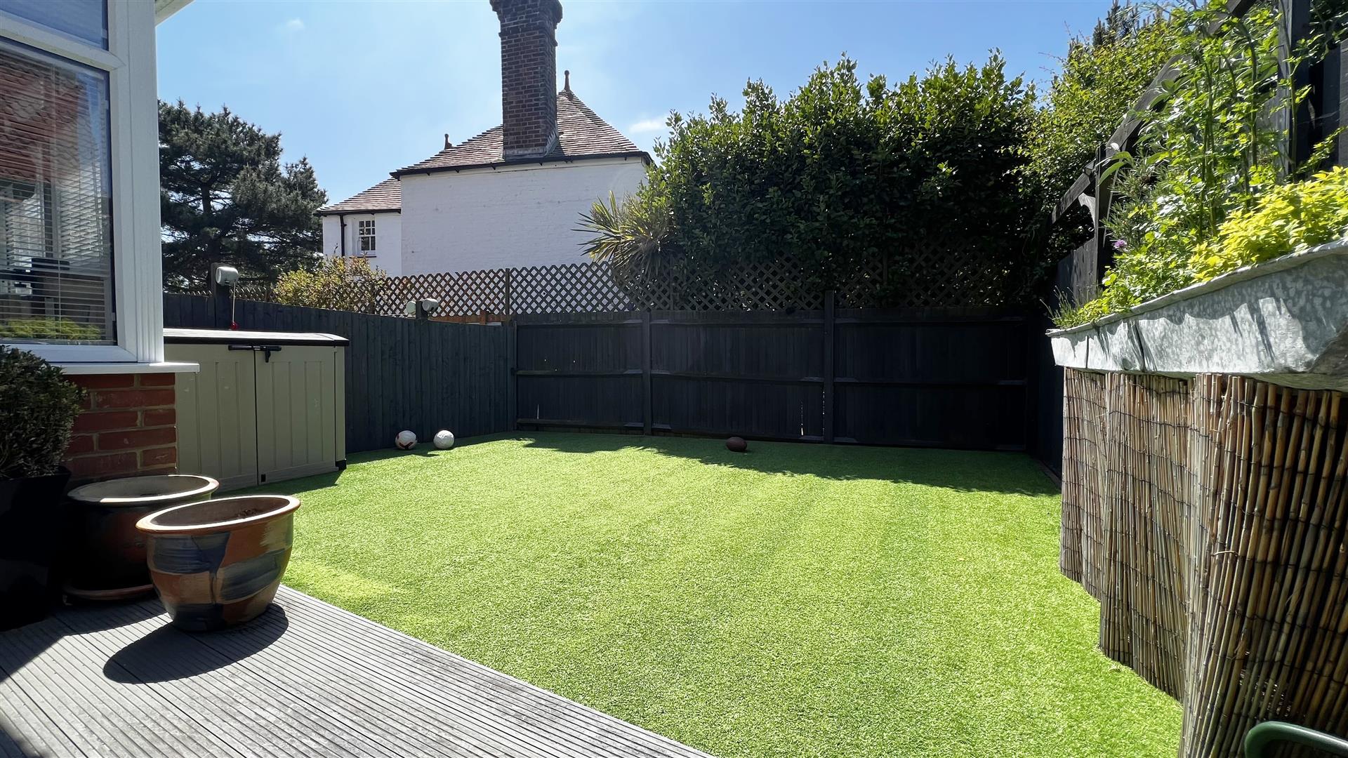 Collinswood Drive, St. LeonardsOnSea Rush, Witt & Wilson